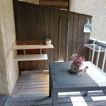 Charmant Studio Avec Balcon, 1 Piece, 4 Personnes Uvernet-Fours Exterior photo