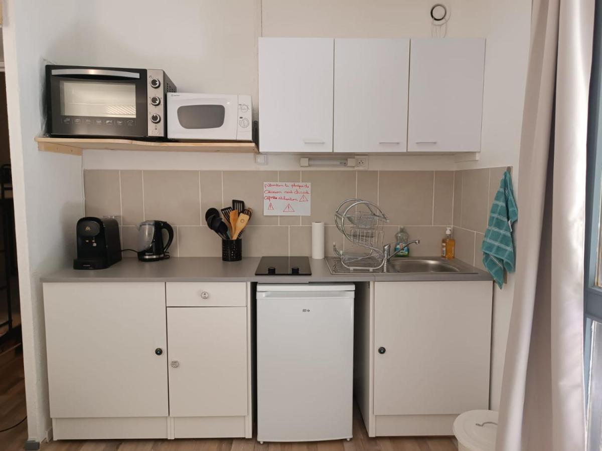 Avec Balcon, 1 Piece, 4 Personnes Apartment