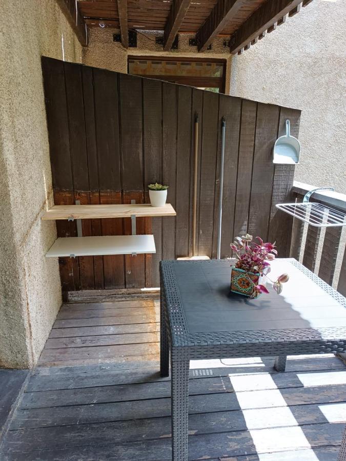 Avec Balcon, 1 Piece, 4 Personnes Uvernet-Fours